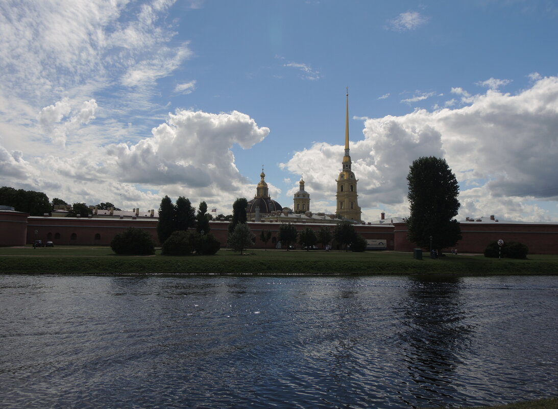 летний вид на Петропавловский собор через Кронверкский канал - sv.kaschuk 
