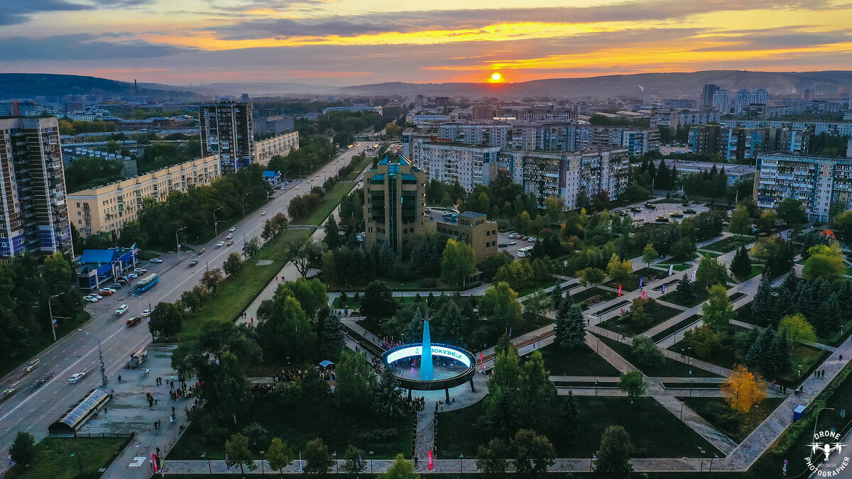 Стела «Город трудовой доблести» Новокузнецк - Юрий Лобачев