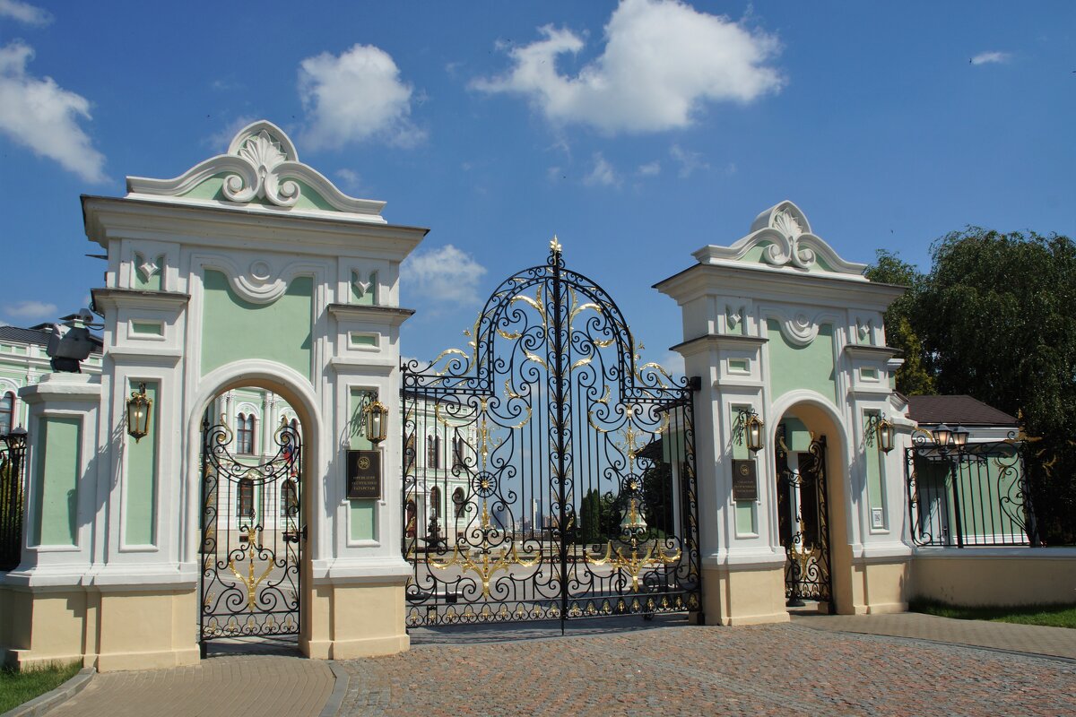 Ворота в резиденцию главы республики Татарстан - Наталья Т