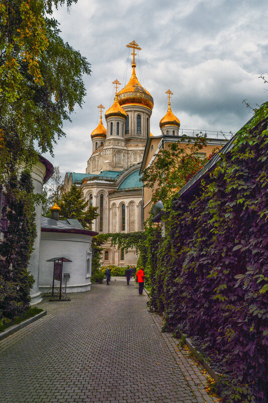 Сре́тенский монасты́рь — московский ставропигиальный мужской монастырь - Юрий Яньков