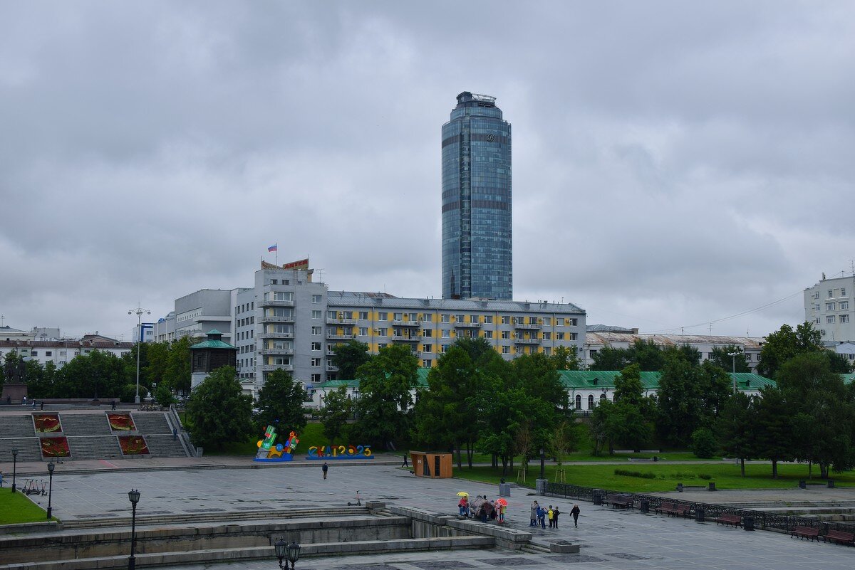 Вид на башню "Высоцкий" с Плотинки - Александр Рыжов