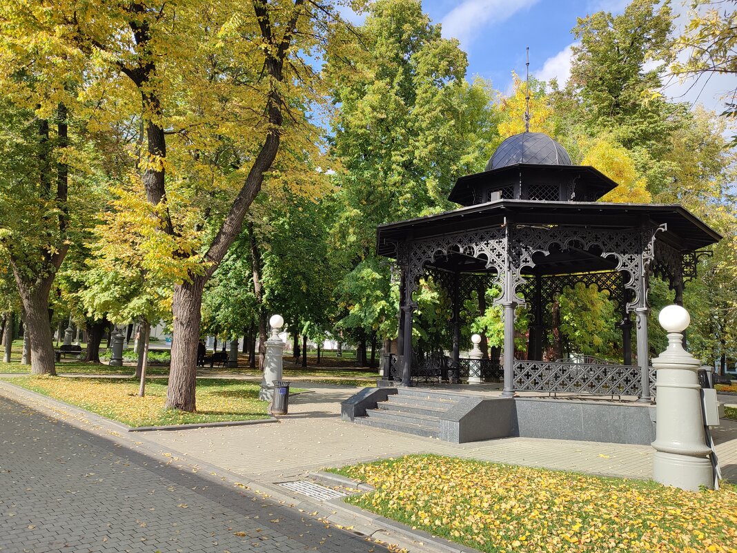 Тихий уголок в центре Москвы - Елена Байдакова