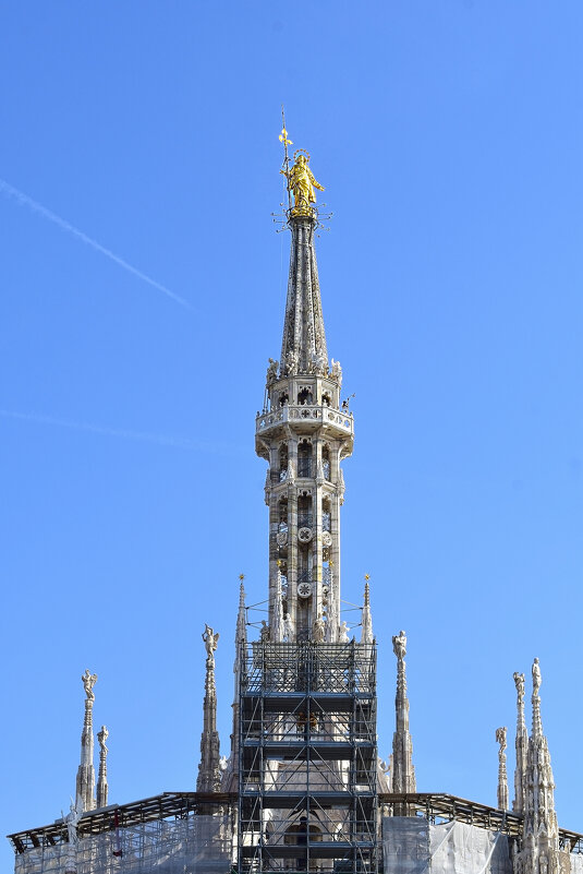 Главный шпиль Дуомского собора (Милан) - Nina Streapan