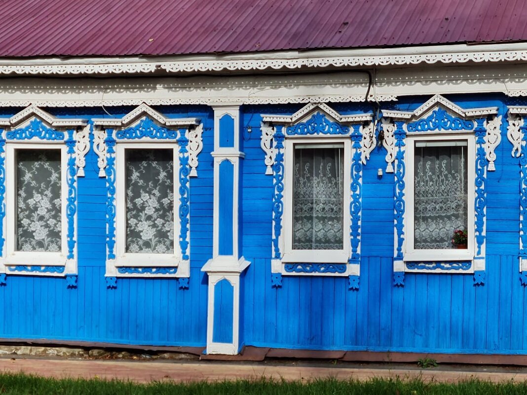 Деревянные кружева на старых домах Семёнова. - Ольга Довженко