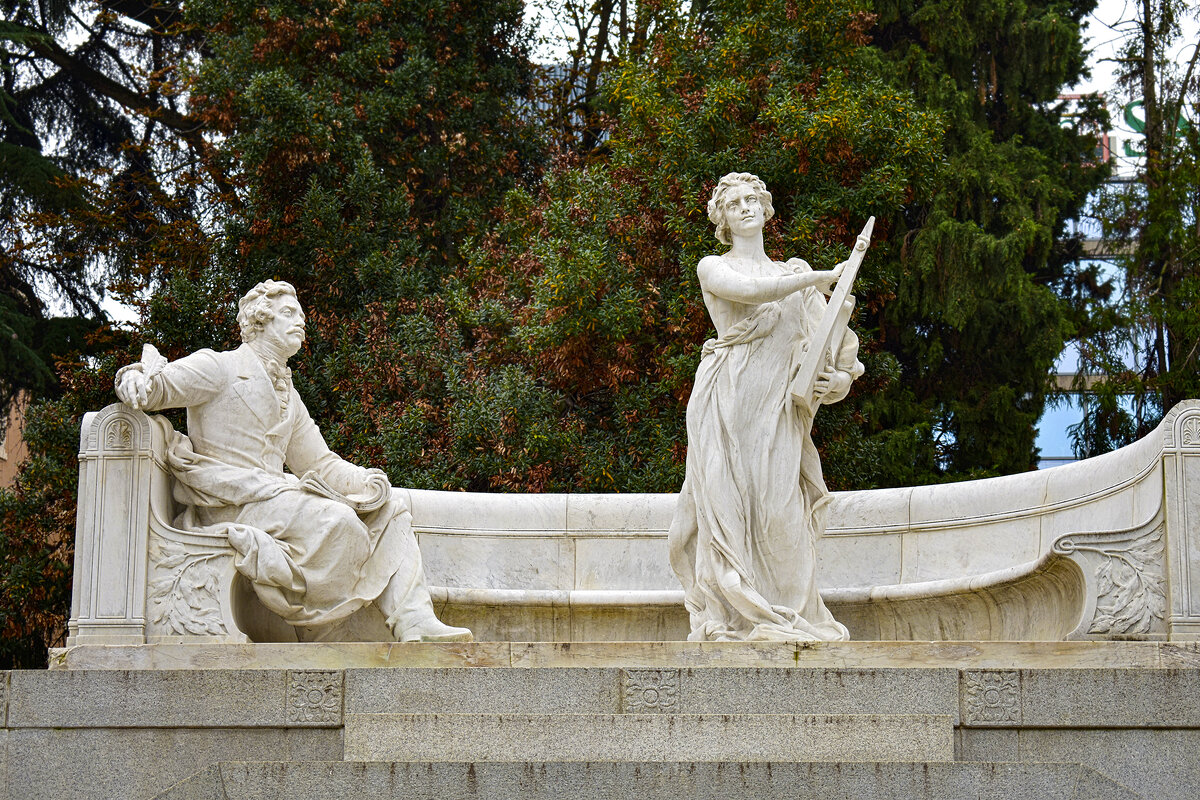 monumento Gaetano Donizetti - Nina Streapan