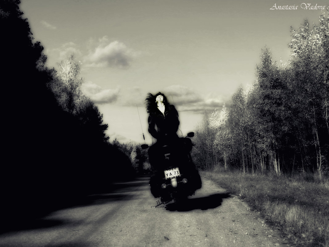 Девушка на мотоцикле - Анастасия Вадова