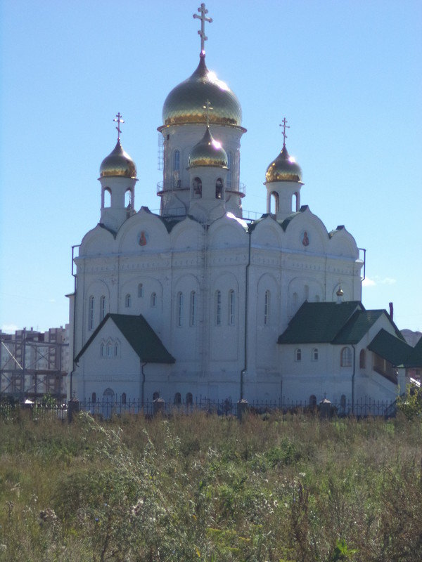 Монастырь - Лариса Карпушина