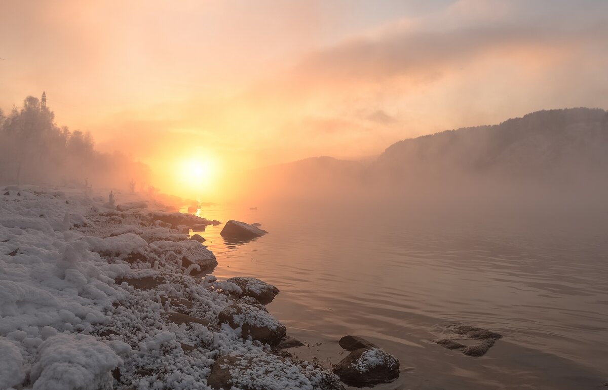 Морозное берег