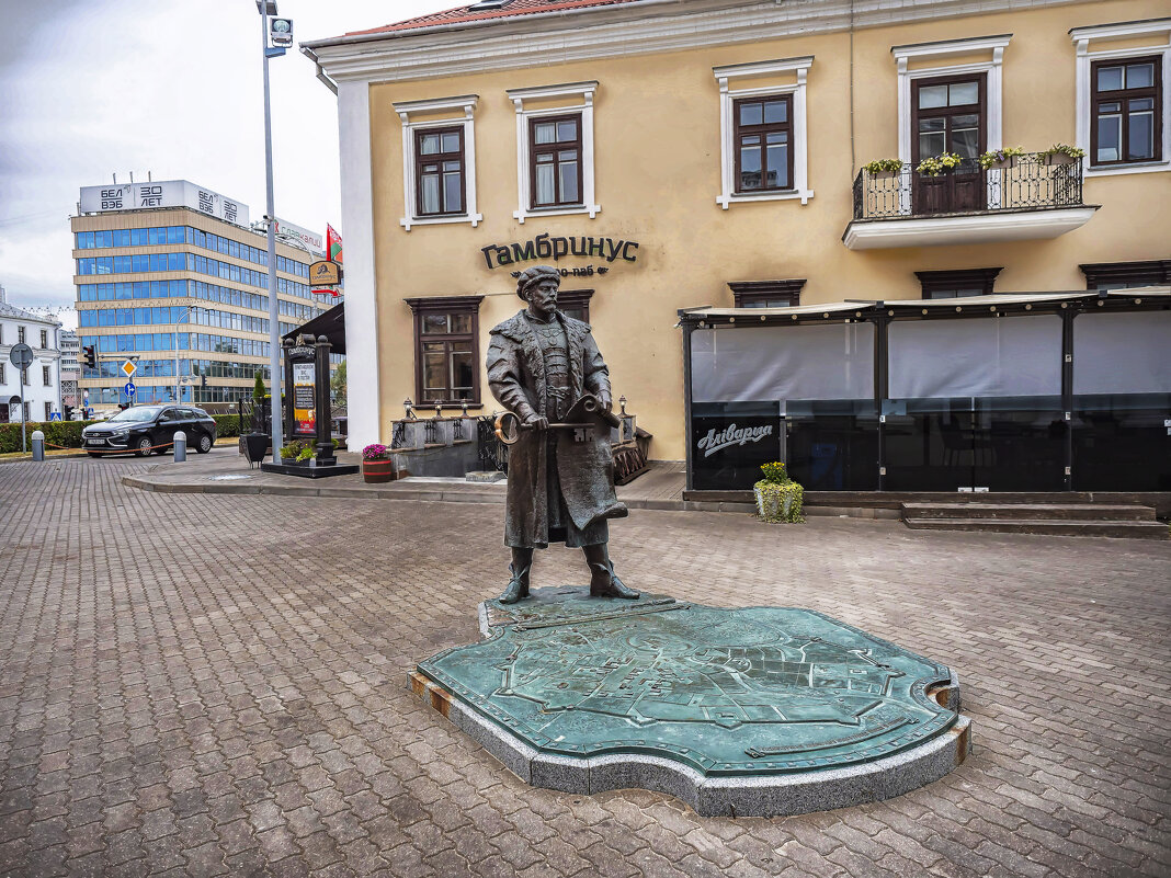 Скульптура "Войт" в Минске - leo yagonen