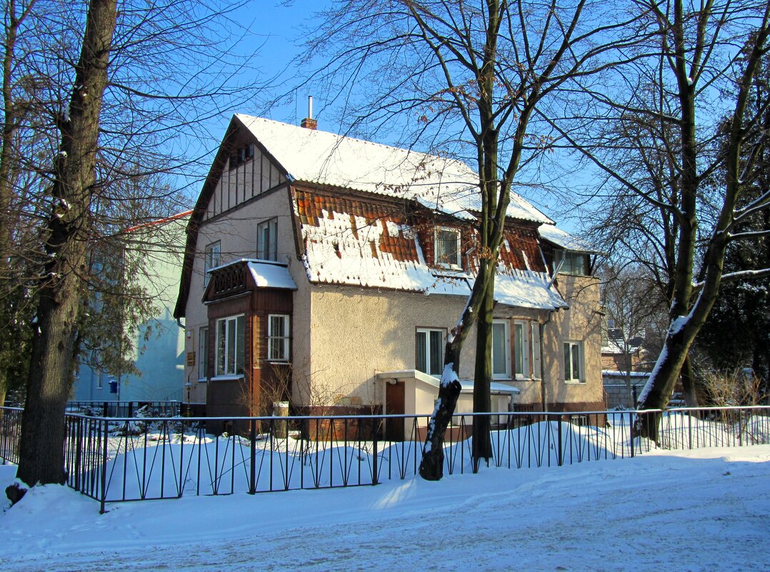 Дом ветеранов - Сергей Карачин