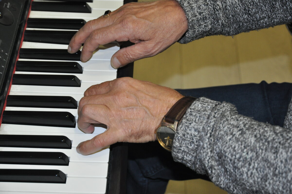 Руки пианиста - Борис 