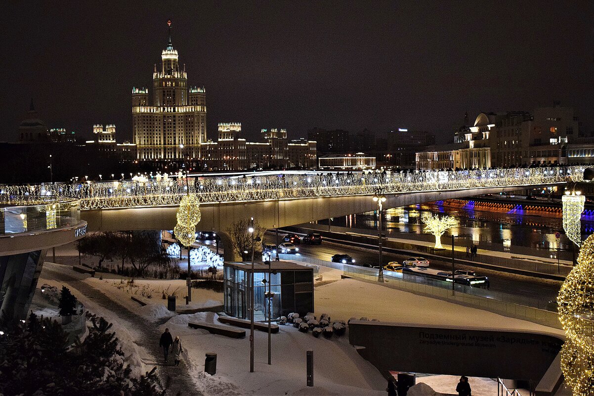 В огнях Парящий мост. - Татьяна Помогалова