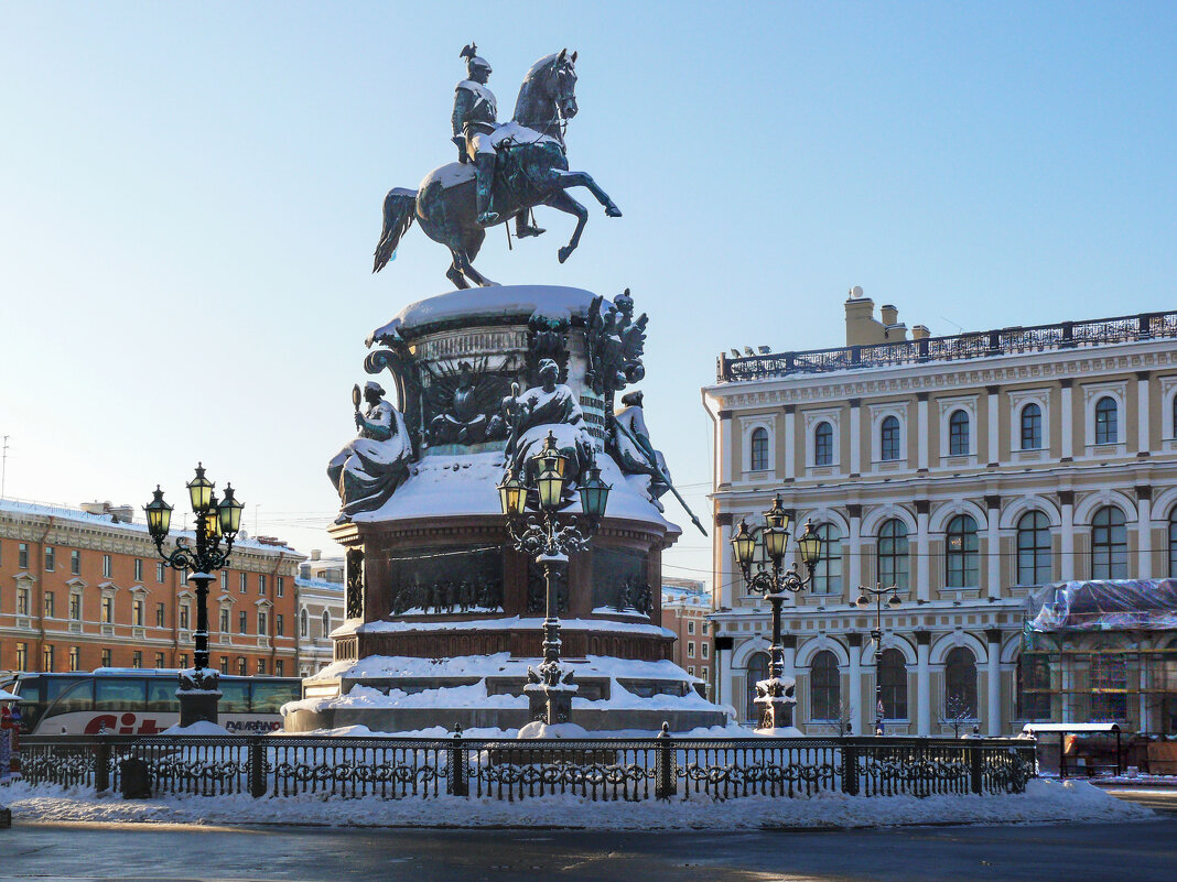 Памятник императору Николаю Первому в 2010 году - Стальбаум Юрий 