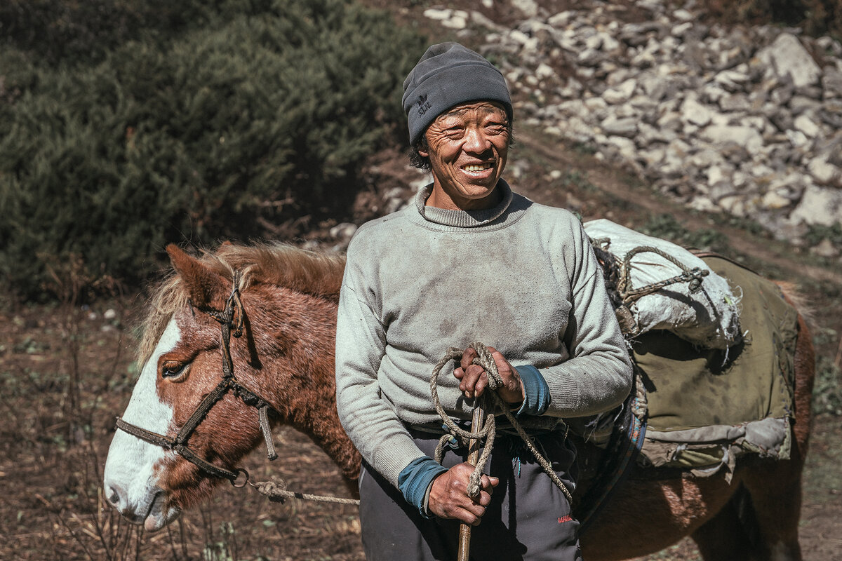 Local resident of the village in the mountains of Lapchi - Max Samadhi