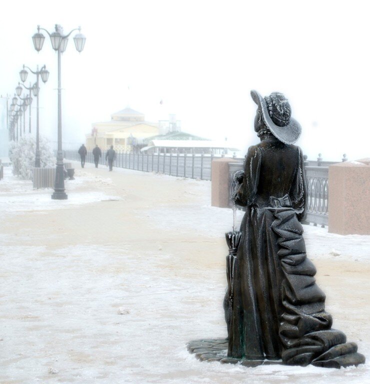 Памятник Даме с собачкой - Сергей 