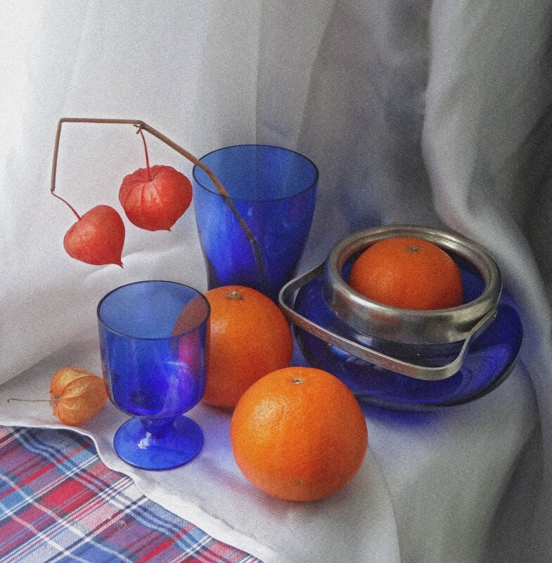 Мандарины и синяя посуда - Елена Макарова