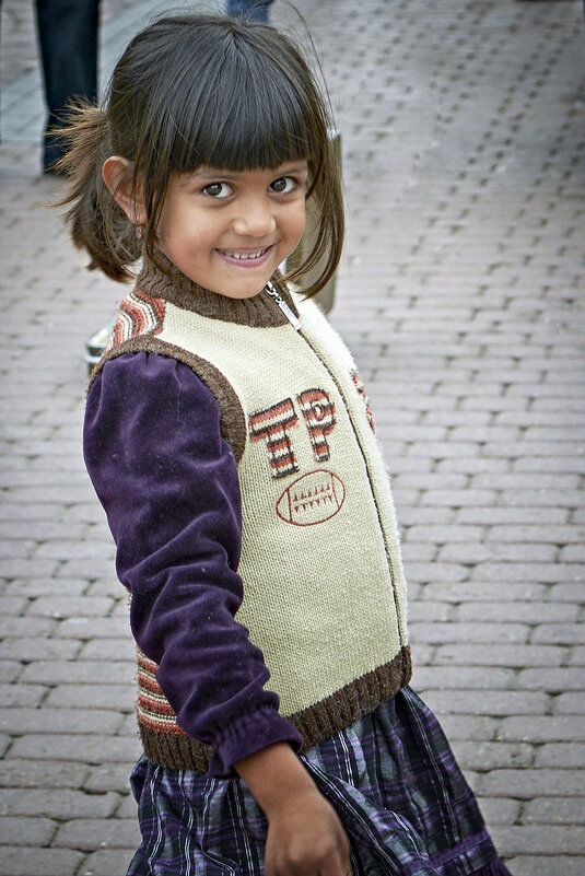 Перуанская девочка на улице Нижнего Новгорода - Valeriy(Валерий) Сергиенко