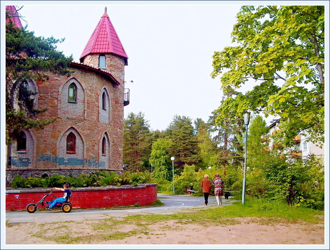 В детском городке. - Лия ☼