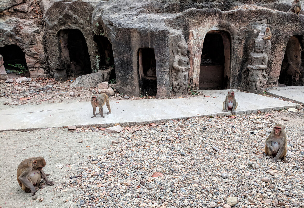 Древние пещерные храмы Монивы. Мьянма - Олег Ы