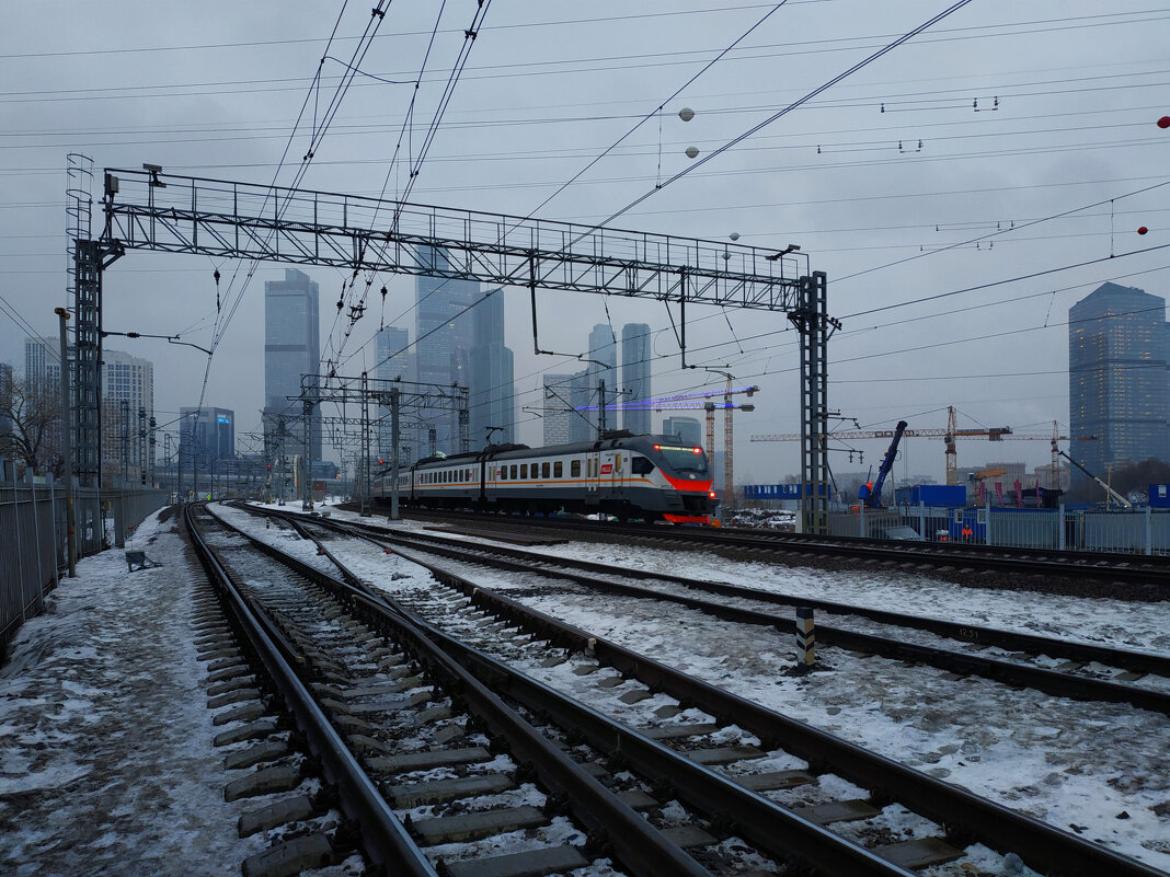 Непарадный вид на Москву-Сити - Андрей Лукьянов