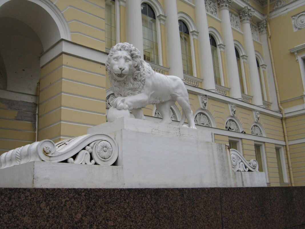 Скульптуры Санкт-Петербурга. - Борис Митрохин