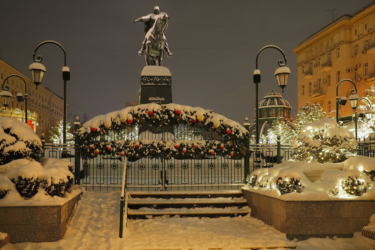 Тверская площадь под снегом - Евгений Седов