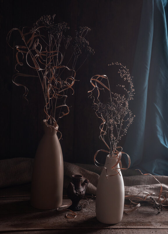 Две вазы - Лариса Абрамова