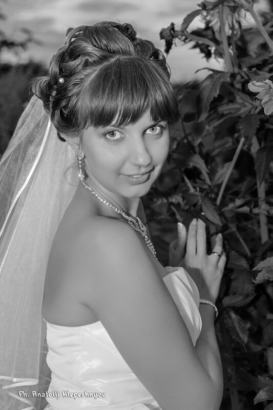 Монохромный портрет невесты - Анатолий Клепешнёв