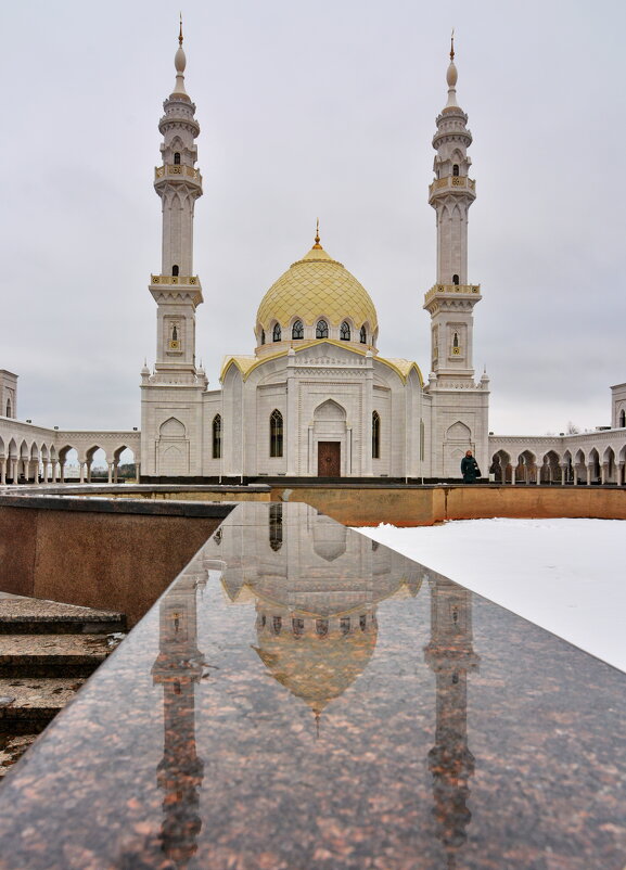 Белая мечеть - Леонид Иванчук