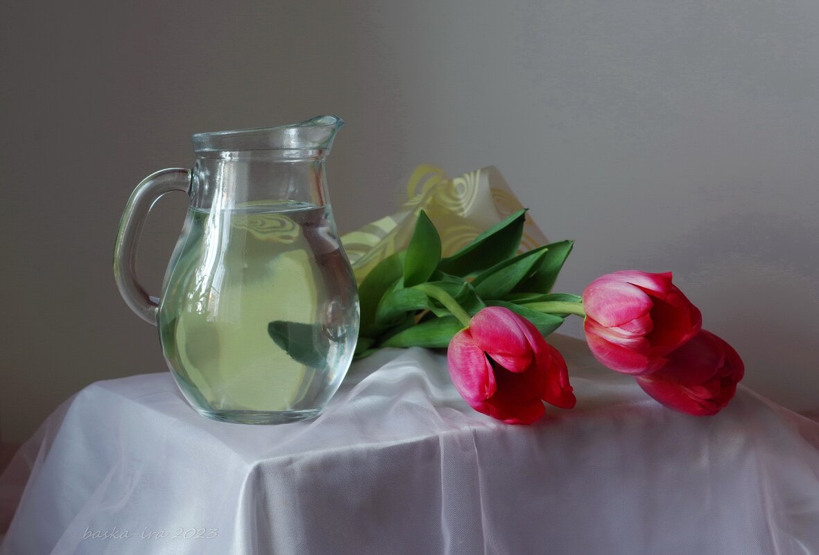 Тюльпаны к празднику - Ирина Баскакова