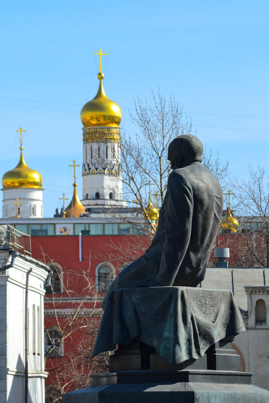 Памятник Фёдору Михайловичу Достоевскому — памятник классику русской литературы Фёдору Достоевскому. - александр 