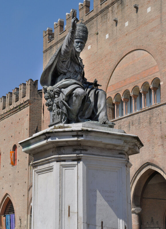 Статуя Папы Римского Павла V (Римини) - Татьяна 