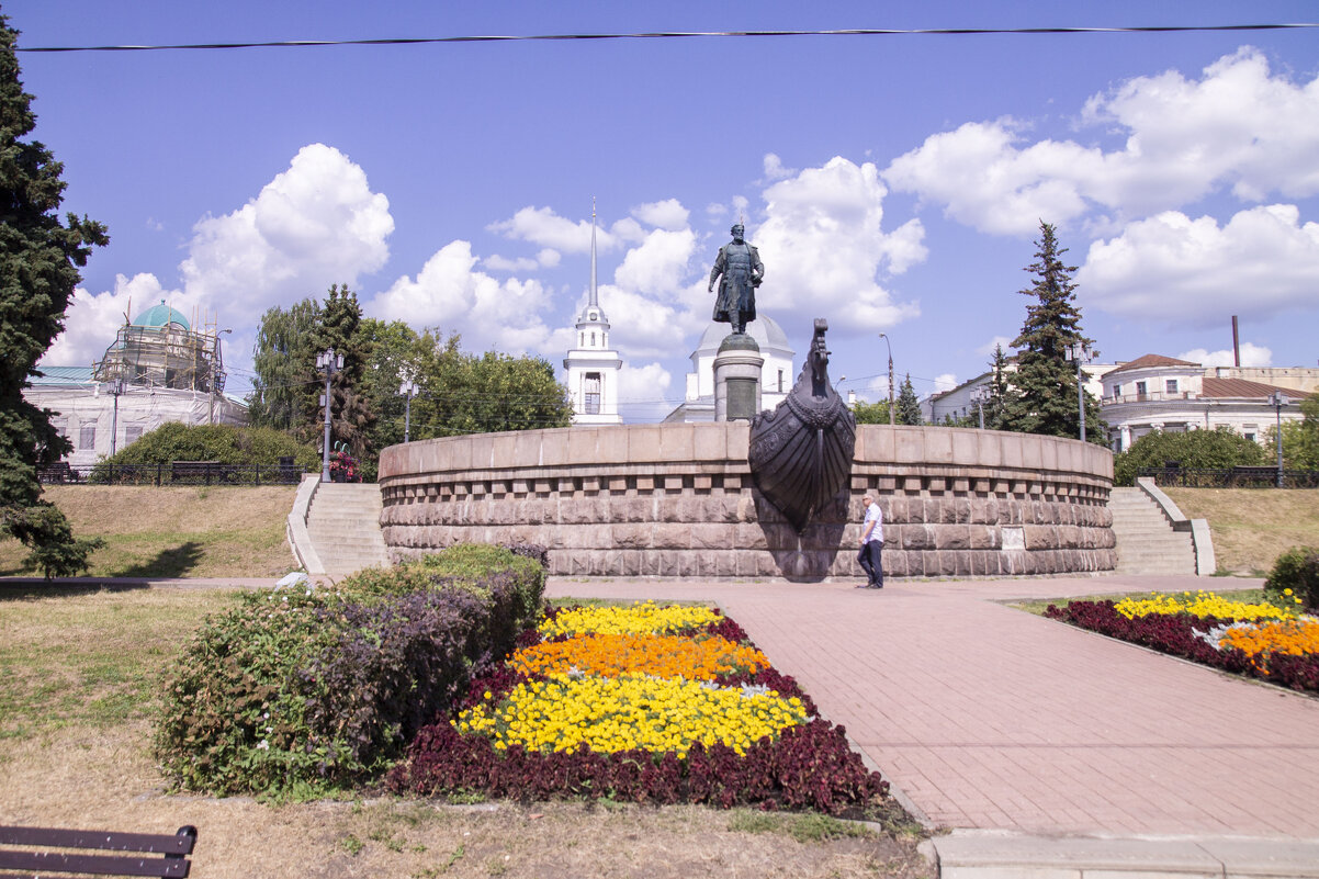 ПАМЯТНИК АФАНАСИЯ НИКИТИНА В ТВЕРИ - Сергей Поникаров