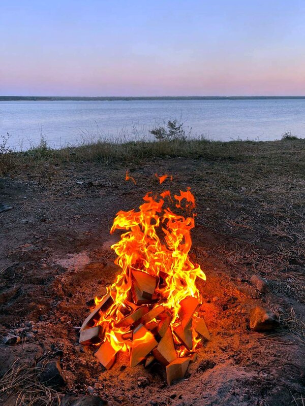 На огонь и воду можно смотреть бесконечно... - Михаил Андреев