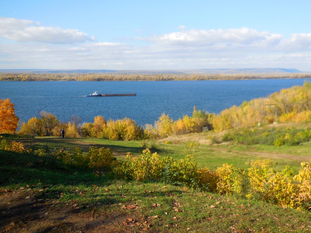 Волга осенью - Надежда 