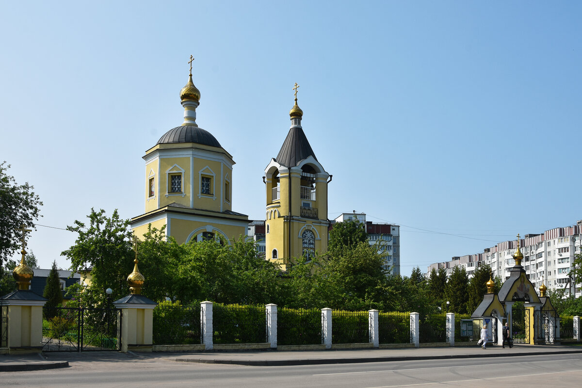 Поселок Мосрентген. Храм Святой Животворящей Троицы. - Наташа *****