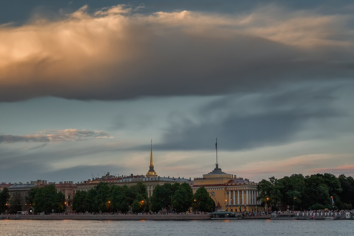 адмиралтейская набережная спб