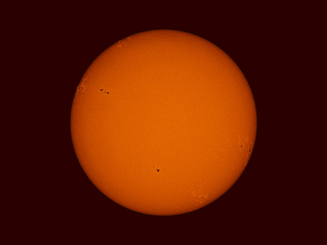 Солнце (фотография через телескоп) - Serega Alucard X2