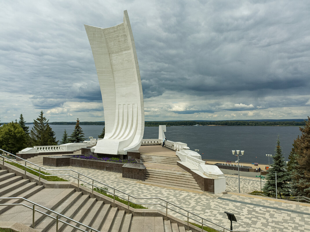 Храм около ладьи Самара