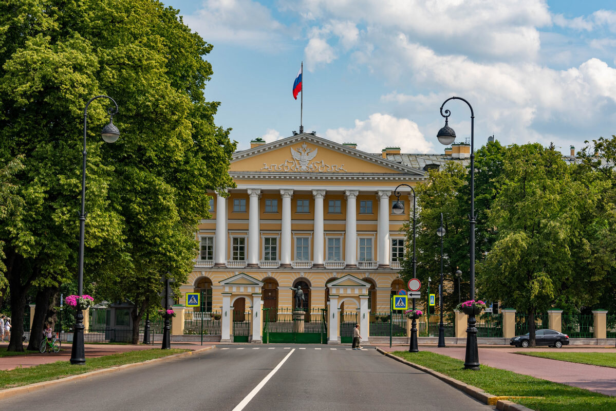 *** - Дмитрий Лупандин