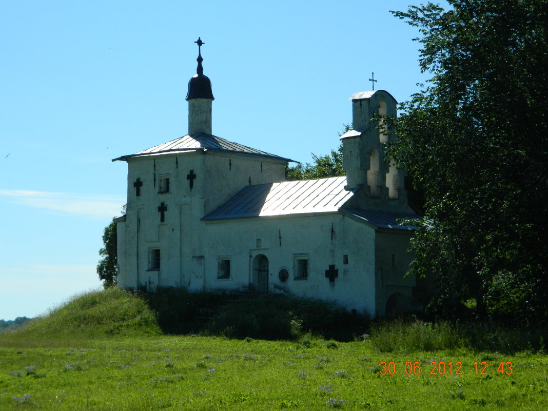 Старинная церковь Избрск - игорь Гр