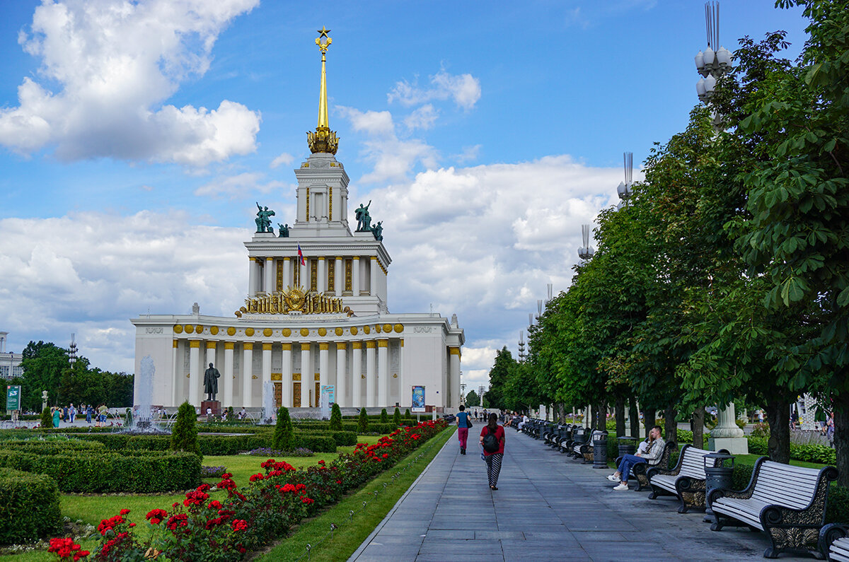 На ВДНХ - Ольга 