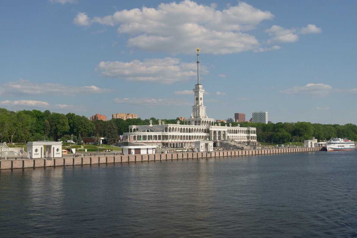 Два корабля - Сергей Беляев