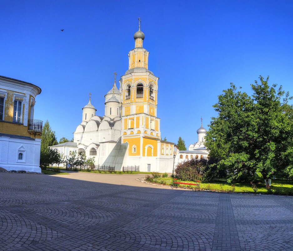 Колокольня Спасо-Прилуцкого монастыря - Константин 