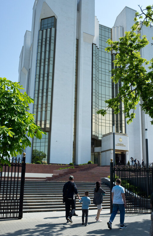 Здание Президента Республики Молдова - Андрей ТOMА©