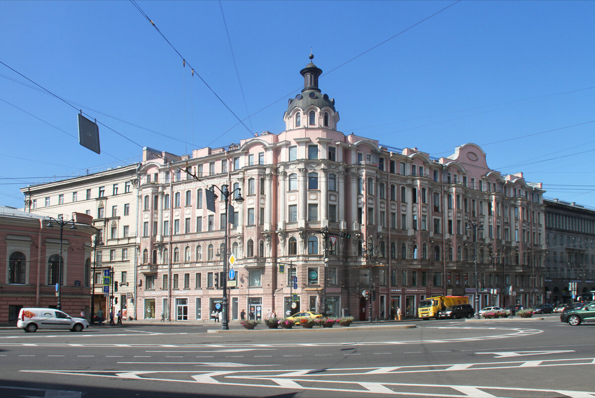 Петербург. Доходный дом В. Г. и О. М. Чубаковых. 1910-1911. - Евгений Шафер