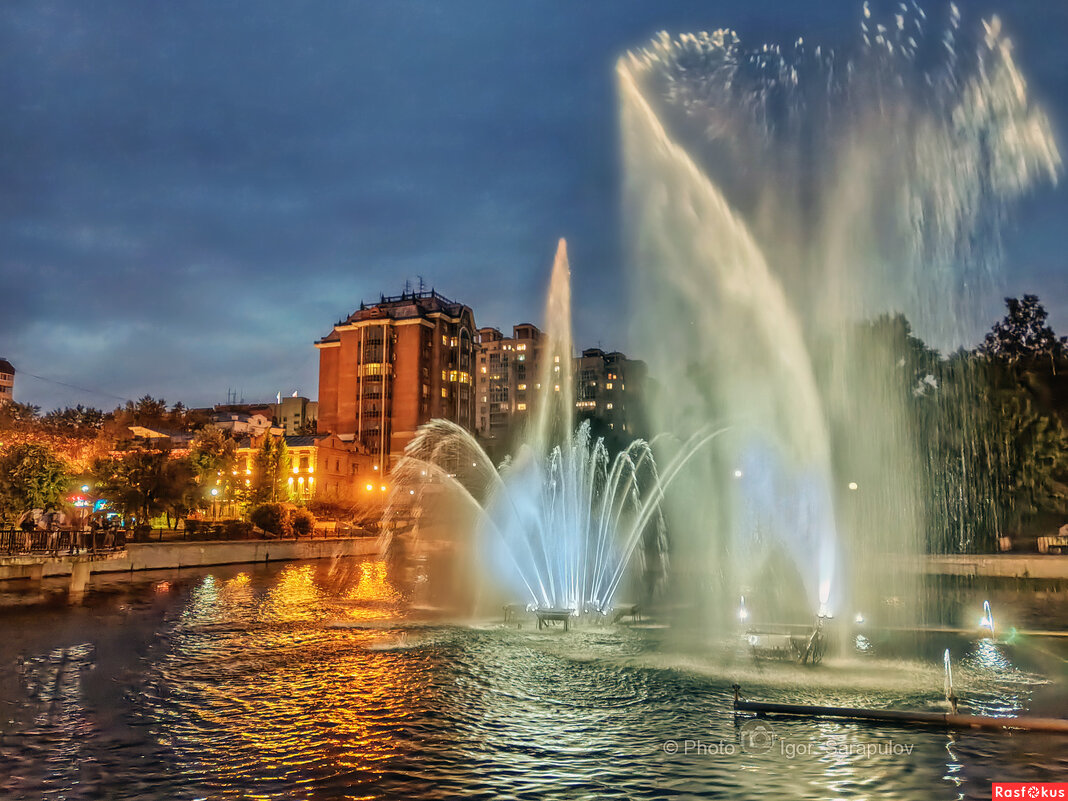 Музыкальный фонтанный комплекс на прудах в Хабаровске - Игорь Сарапулов