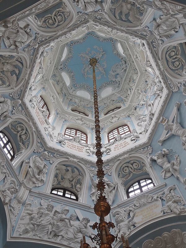 Купол с горельефами Знаменской церкви в Дубровицах - Лидия Бусурина