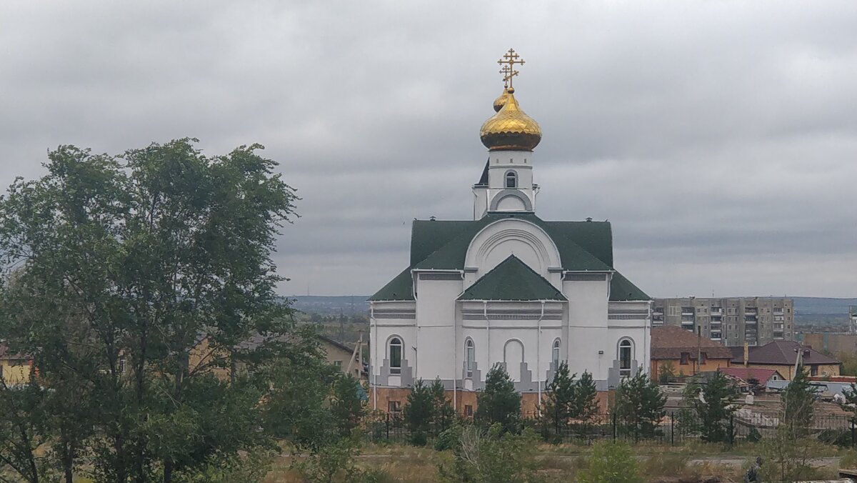 Вечернее небо города - Андрей Хлопонин