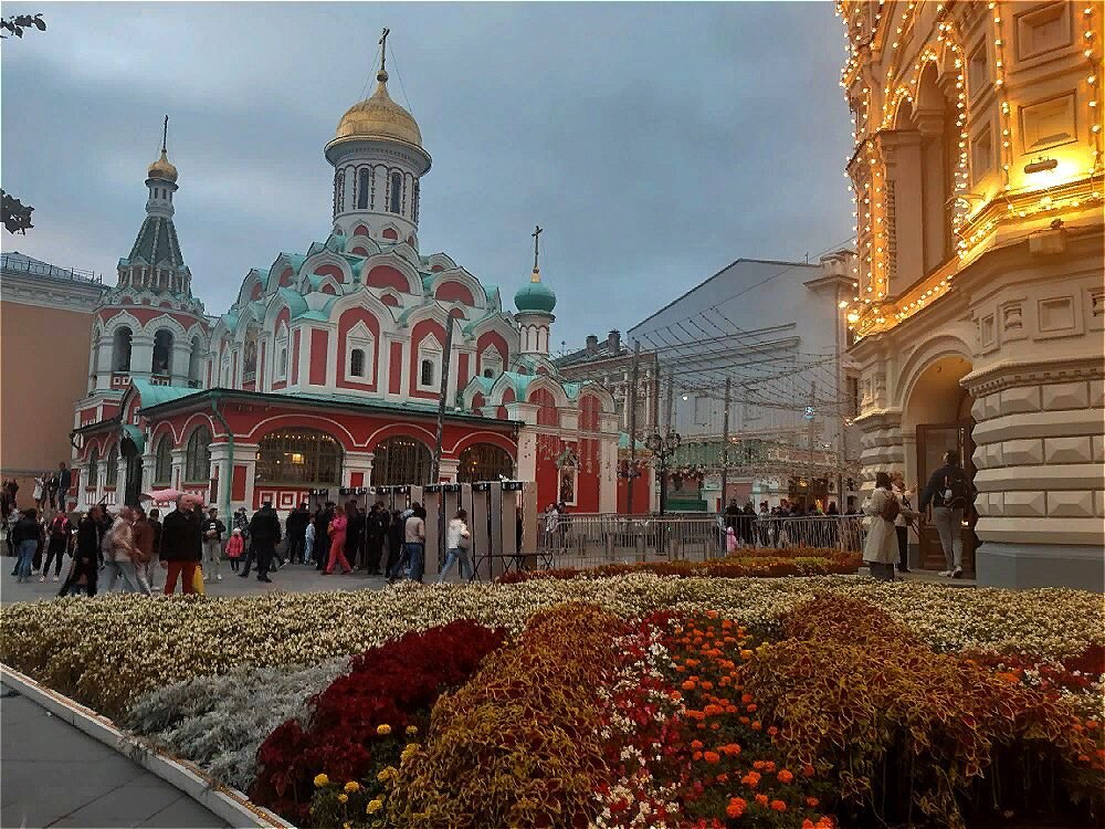 Москва прекрасна и волшебна,и всегда неожиданна! - Нина Андронова